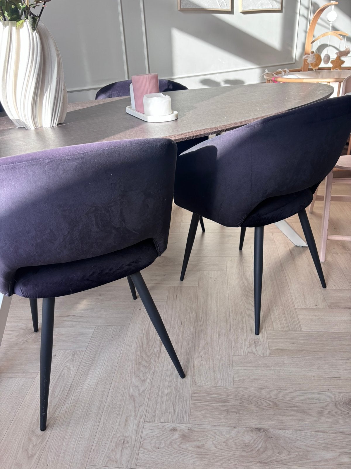 Kwantum eetkamer stoelen zwart 4 keer, Huis en Inrichting, Ophalen, Zo goed als nieuw, Rond, 50 tot 100 cm
