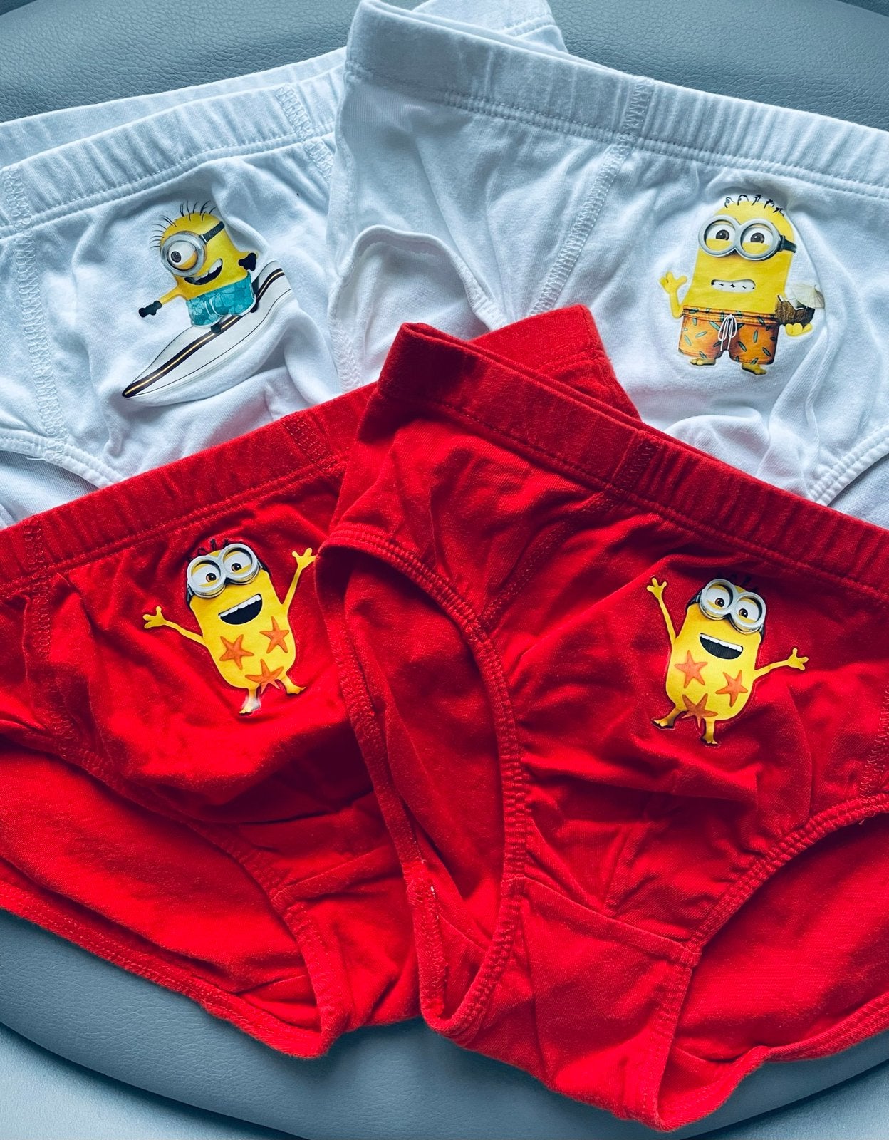 H&M Minions Set van 4 Onderbroeken Maat 122-128 Als nieuw, Ophalen of Verzenden, Zo goed als nieuw, Jongen of Meisje, Nacht- of Onderkleding