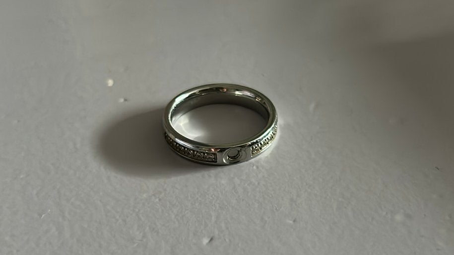 Melano Ring met Steentjes, Ophalen of Verzenden, Zo goed als nieuw, 17 tot 18, Dame