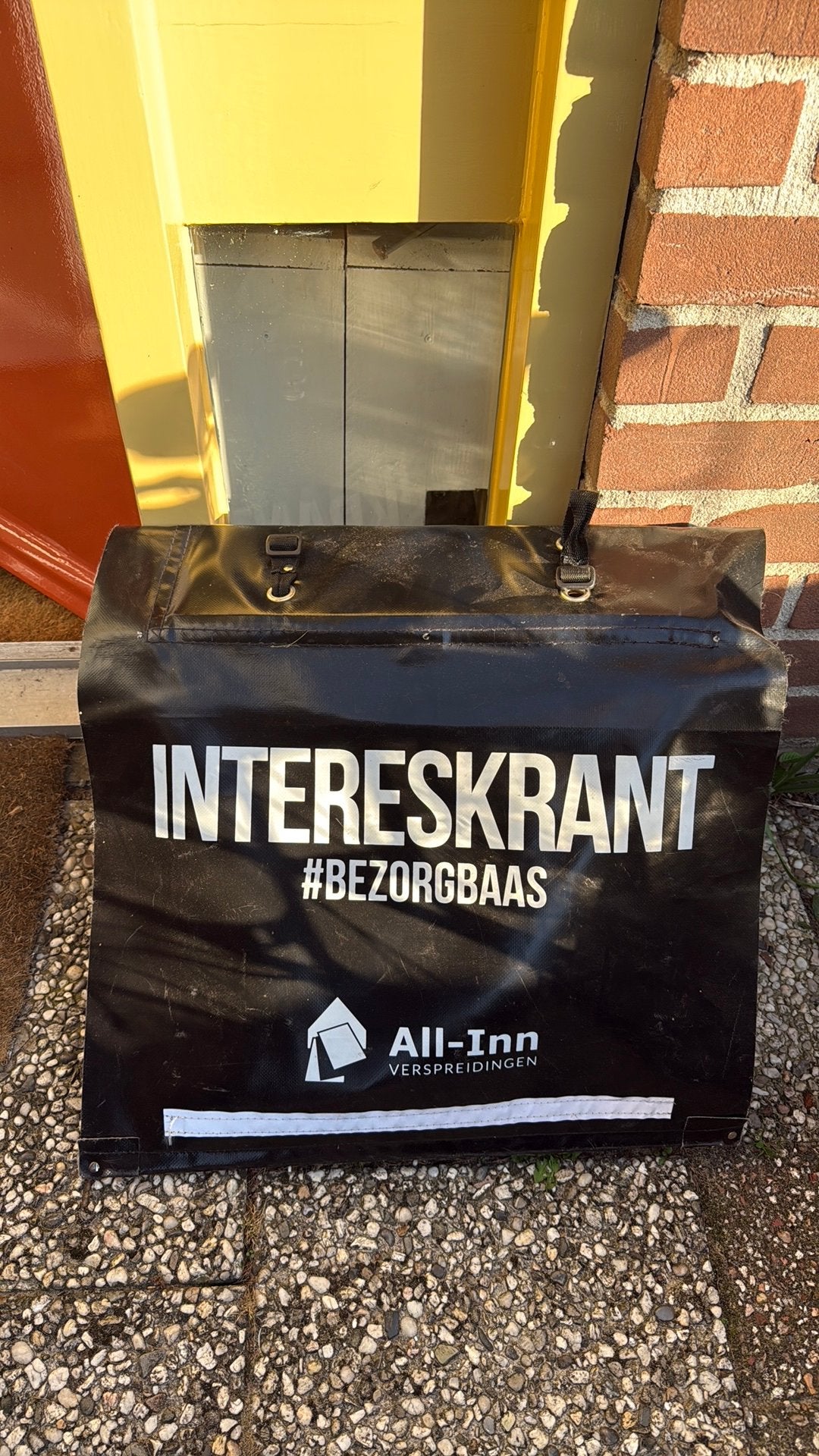 Krantentas, Ophalen, Zo goed als nieuw