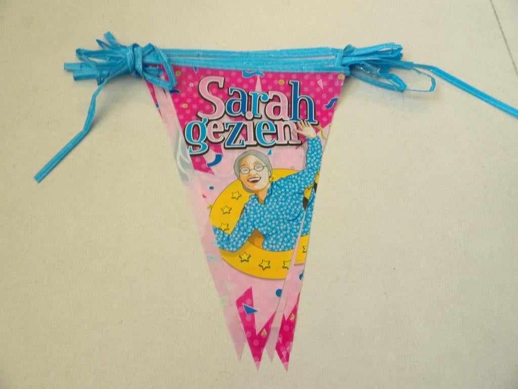 1 verjaardags slinger SARAH 10 meter voor 50 JAAR, Ophalen of Verzenden, Zo goed als nieuw, Versiering, Abraham of Sarah