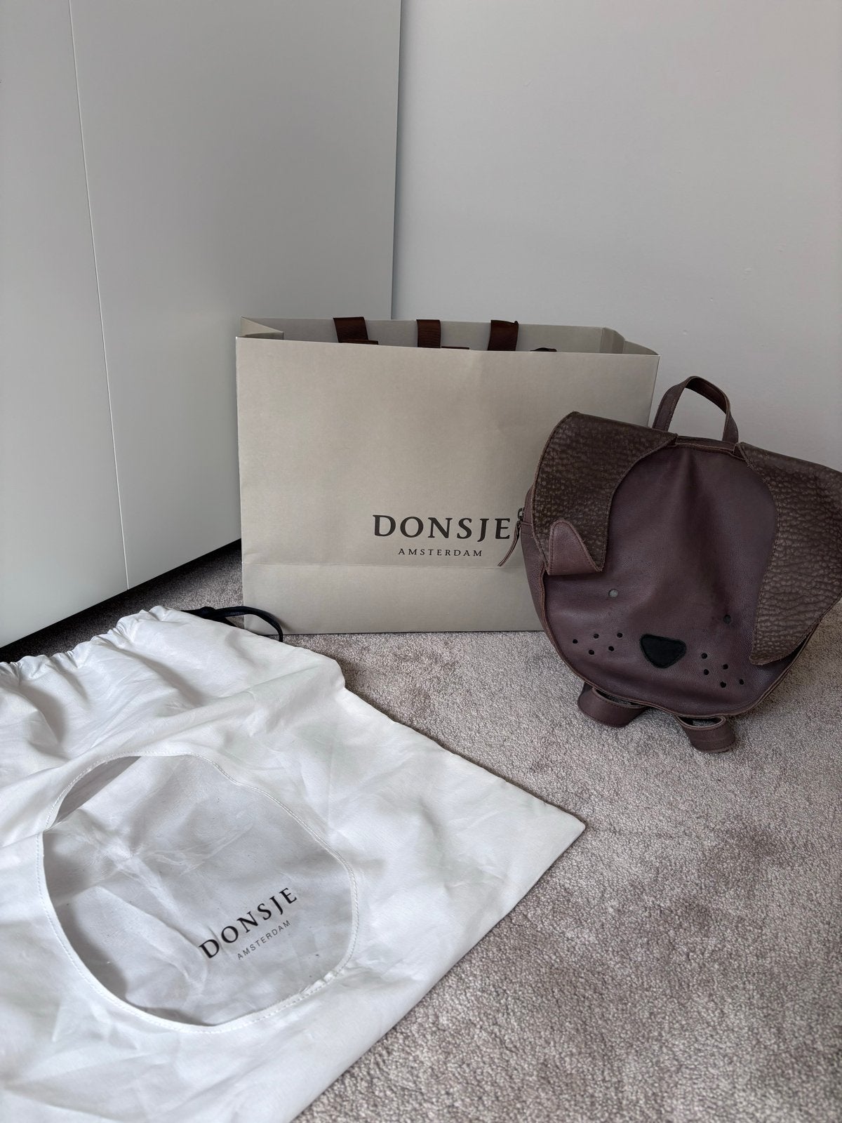 Donsje Amsterdam grote rugzak hondje bruin leer, Sieraden, Tassen en Uiterlijk, Tassen | Rugtassen, Ophalen, Nieuw