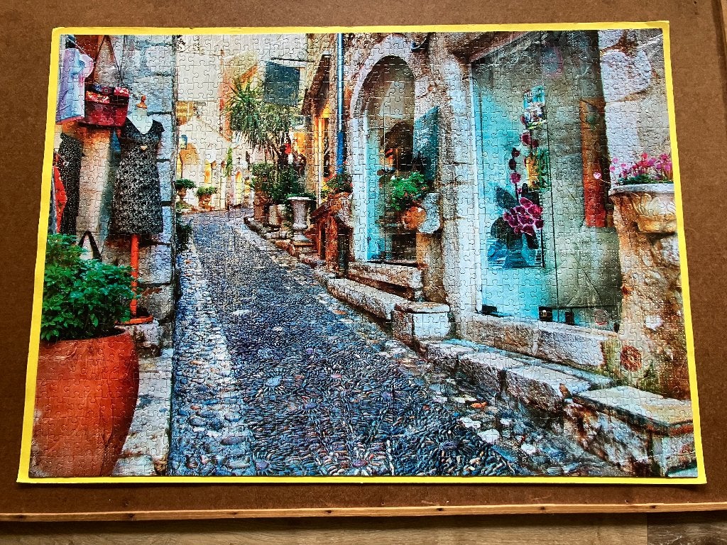 Leuk straatje, Ophalen of Verzenden, 500 t/m 1500 stukjes, Zo goed als nieuw, Legpuzzel