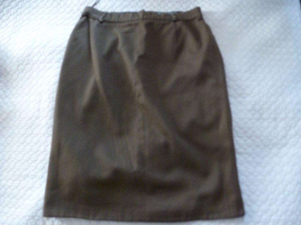 SCHEER WOL 100% rok mosgroen BERRUCI 42 -GRATIS zend, Kleding | Dames, Rokken, Verzenden, Maat 42/44 (L), Nieuw, Knielengte