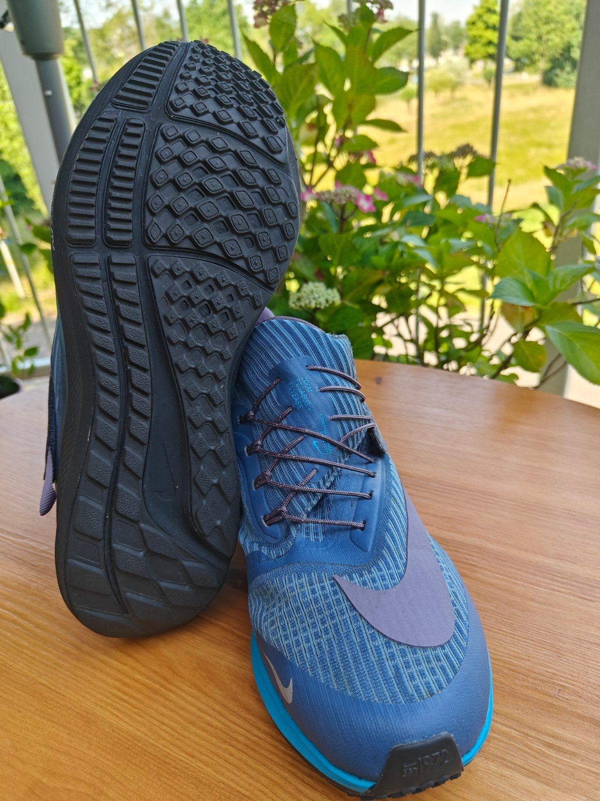 Nike Pegasus FlyEase, Sport en Fitness, Ophalen, Zo goed als nieuw, Hardloopschoenen, Nike