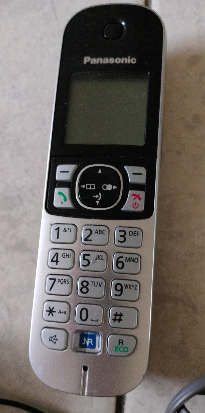 Panasonic DECT telefoonset met 3 handsets en basisstation, Telecommunicatie, Vaste telefoons | Handsets en Draadloos, Ophalen of Verzenden
