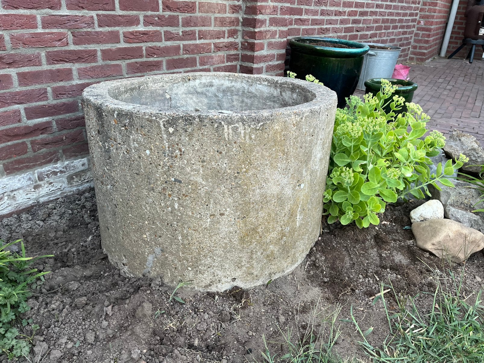 Betonnen drinkbak vee, Ophalen, Rond, Zo goed als nieuw, Beton