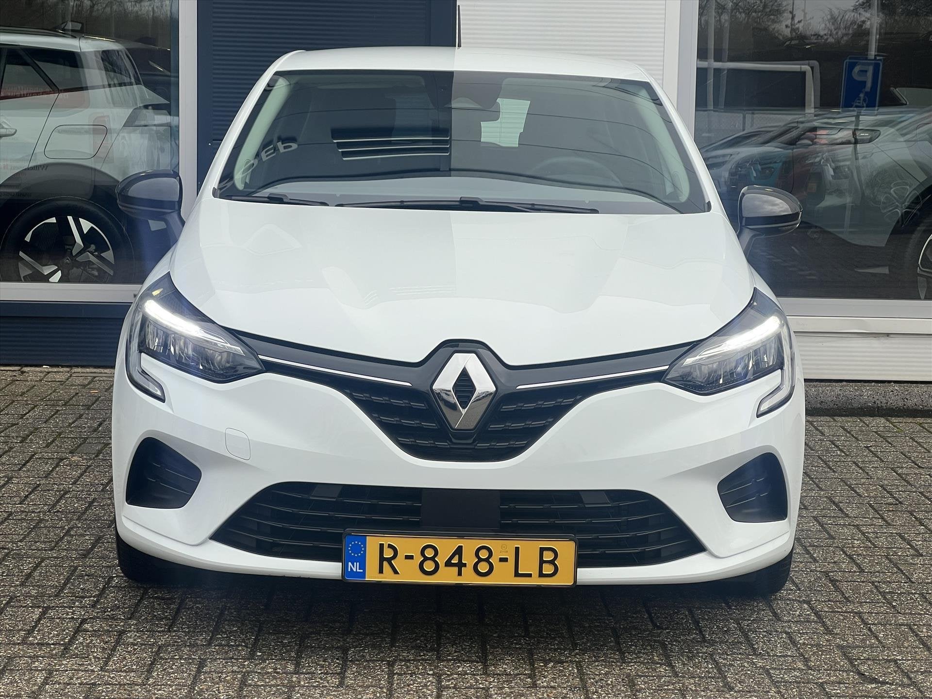 Renault Clio 1.6 E-Tech Hybrid 145pk Equilibre Navigatie | C, 94 pk, Stof, Gebruikt, 4 cilinders