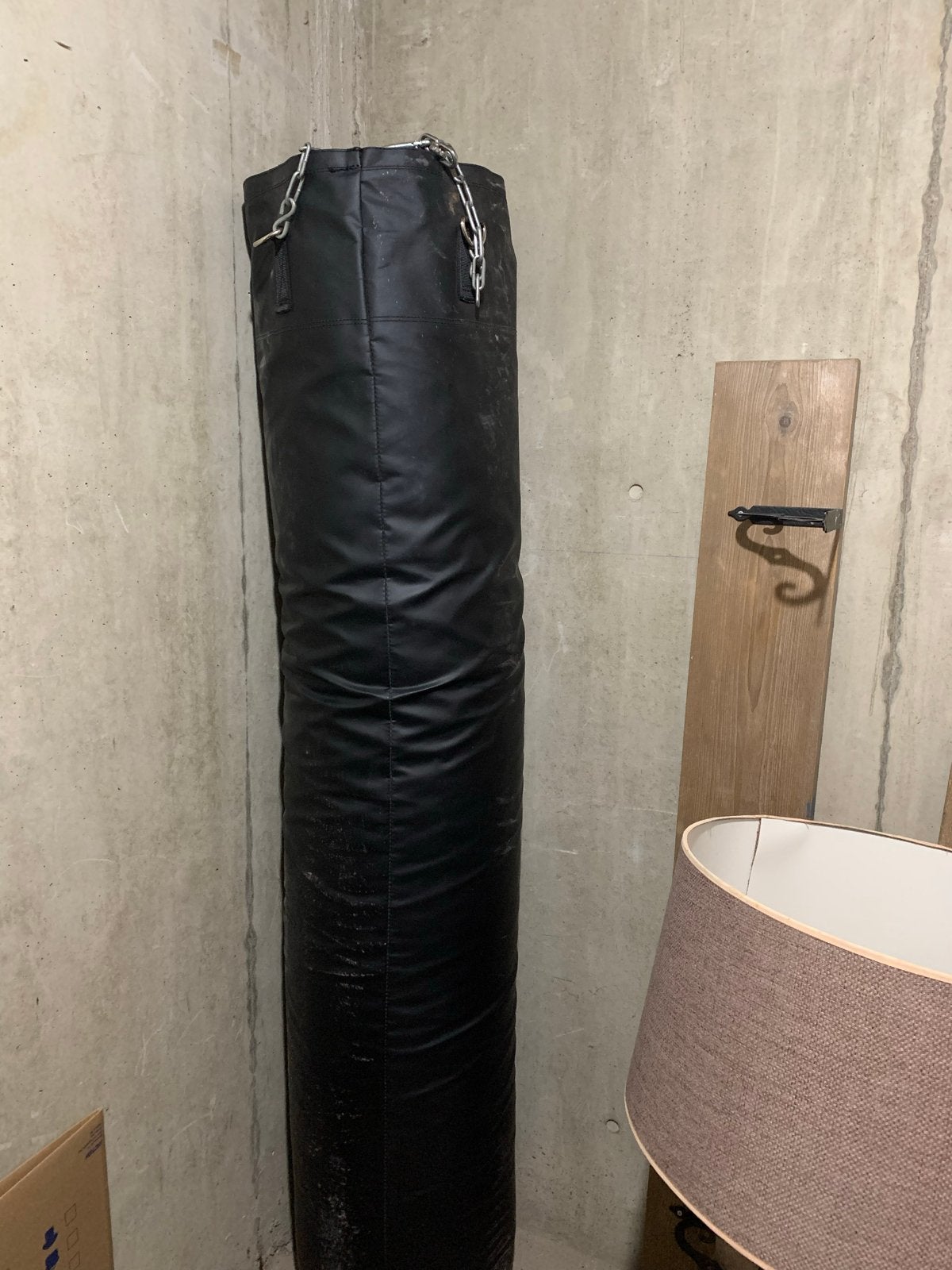 Zwarte bokszak met kettingen, Ophalen of Verzenden, Gebruikt, Bokszak