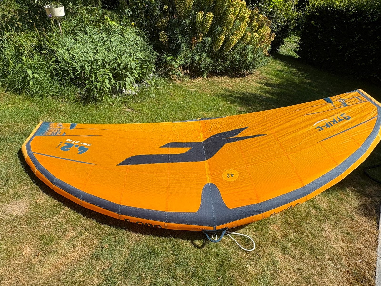 F-One Strike 4.2 V1, Watersport en Boten, Wingsurfen, Ophalen of Verzenden, Wingsurf-wing