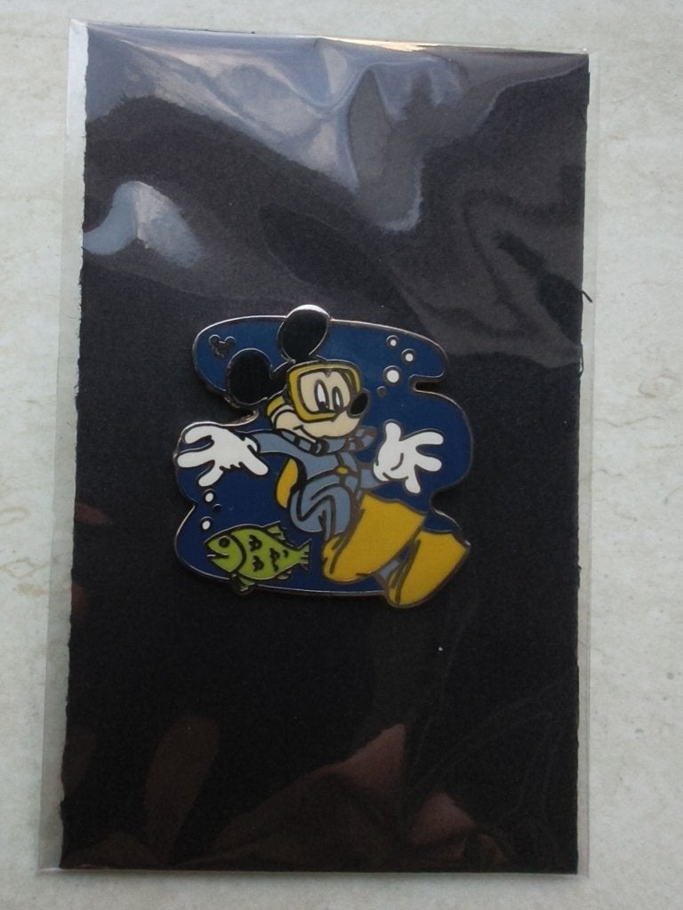 Disney pin Mickey Scuba Diving, Verzamelen, Disney, Verzenden, Mickey Mouse, Zo goed als nieuw, Overige typen