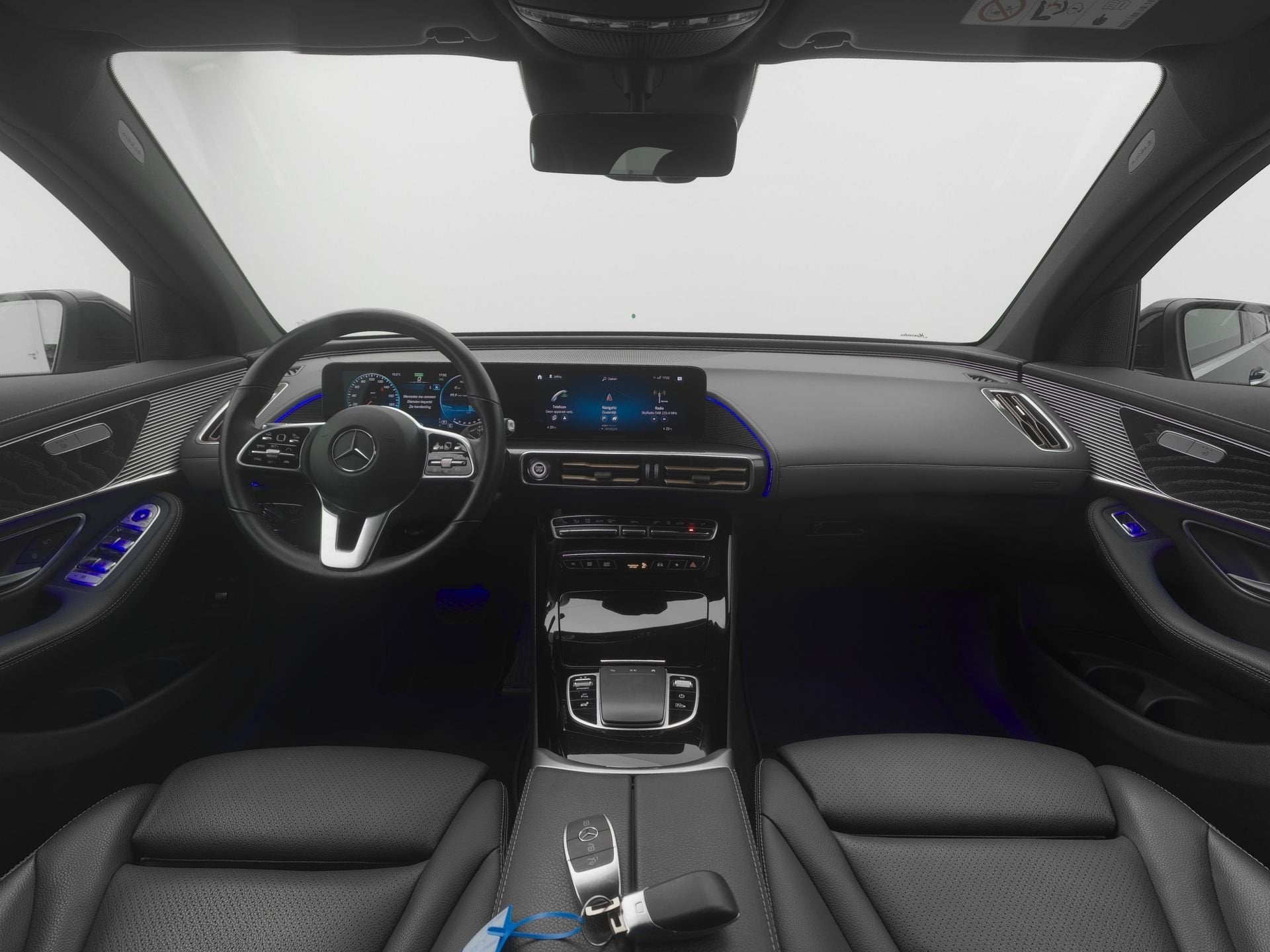 Mercedes-Benz EQC 400 4MATIC Business Solution Luxury 80 kWh, Automaat, 402 km, Zwart, Zwart