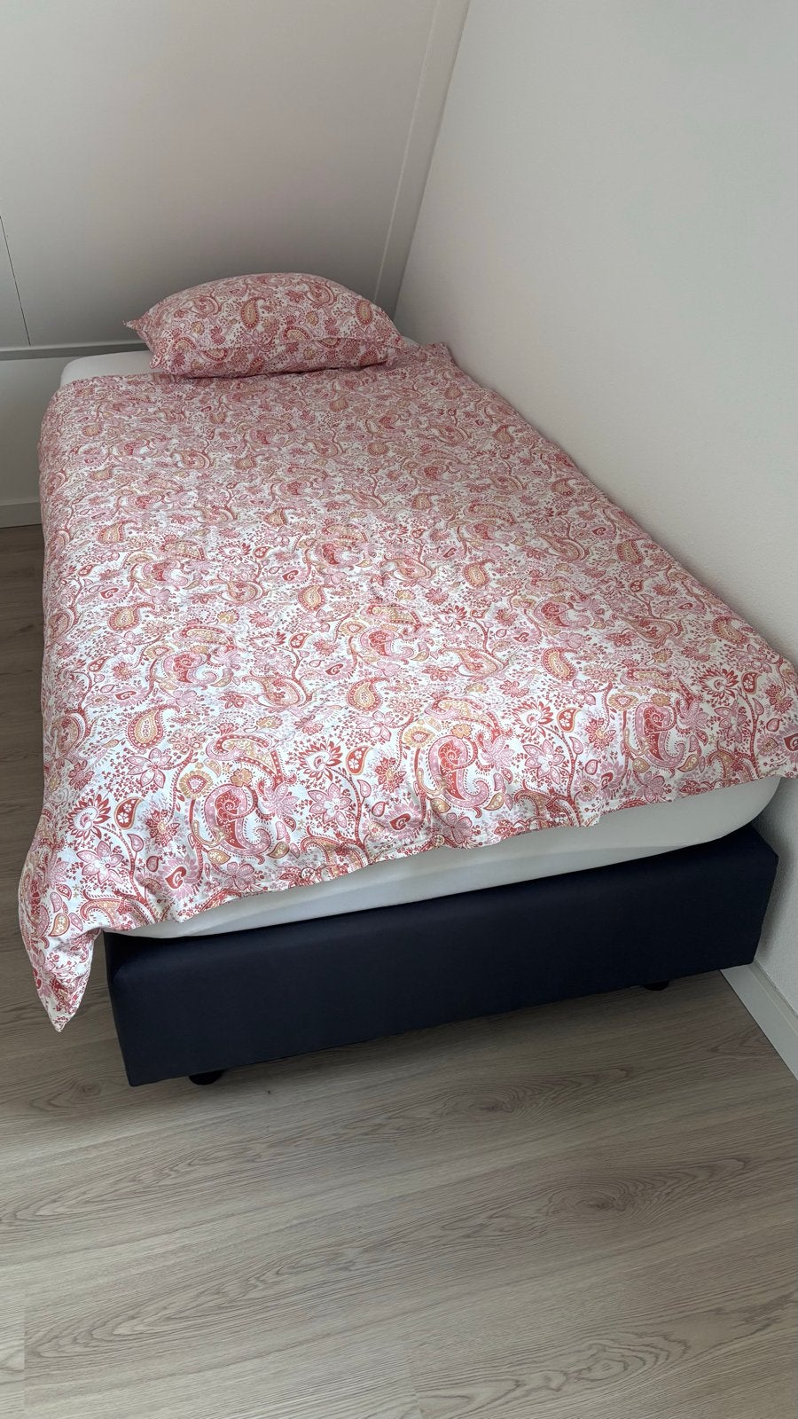 Eenpersoons boxspring met Emma matras 210x100cm, Ophalen, 90 cm, Eenpersoons, Zwart