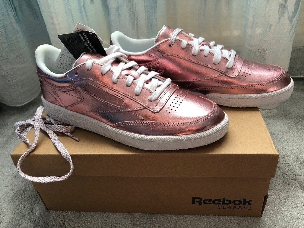 Nieuwe Leren champagne metallic kl. sneakers v Reebok mt 39, Kleding | Dames, Overige kleuren, Nieuw, Ophalen of Verzenden, Sneakers of Gympen