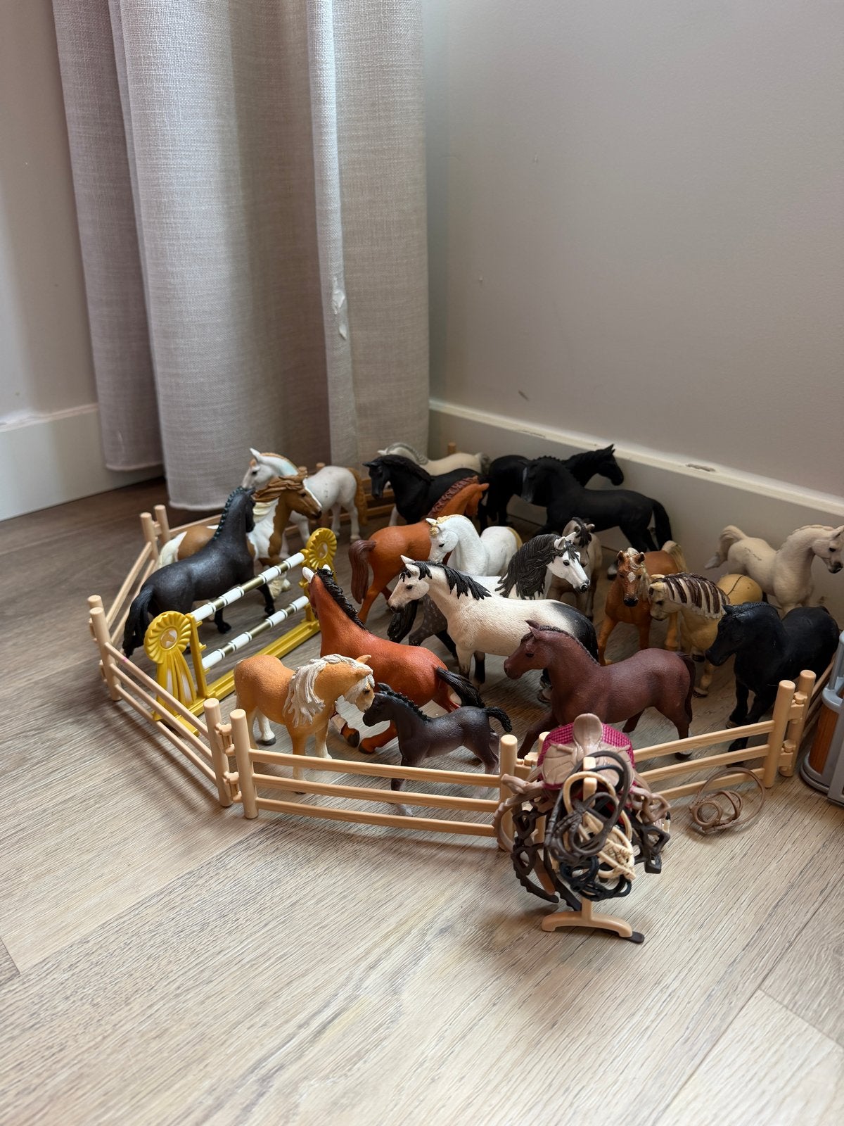 Grote Schleich paardencollectie met toebehoren (30+ paarden), Ophalen, Gebruikt