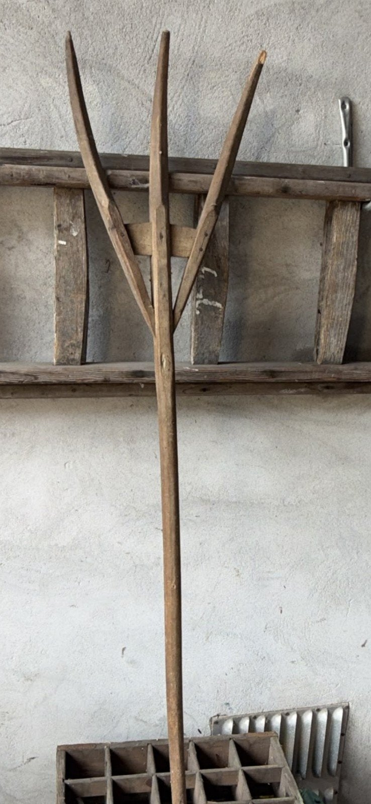 Antieke houten hooivork - Decoratief landbouwwerktuig, Antiek en Kunst, Ophalen