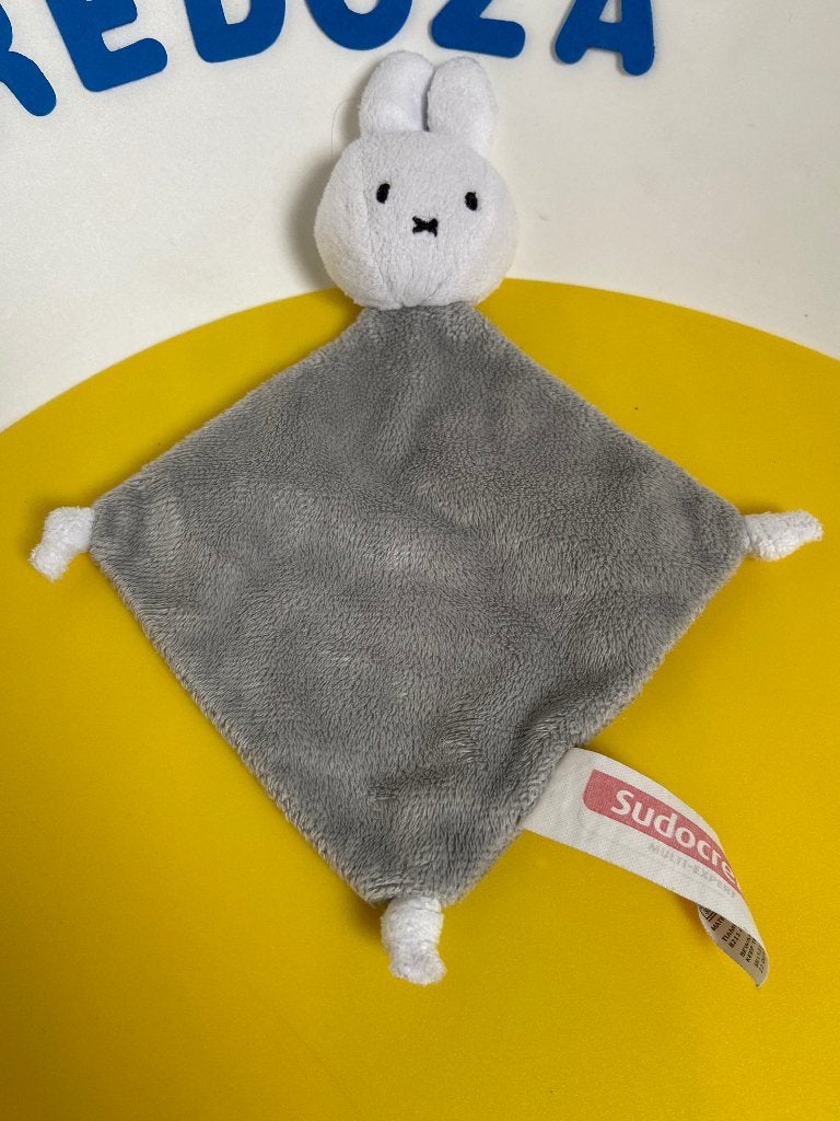 K2415 sudocrem nijntje grijs, Ophalen of Verzenden, Zo goed als nieuw, Konijn