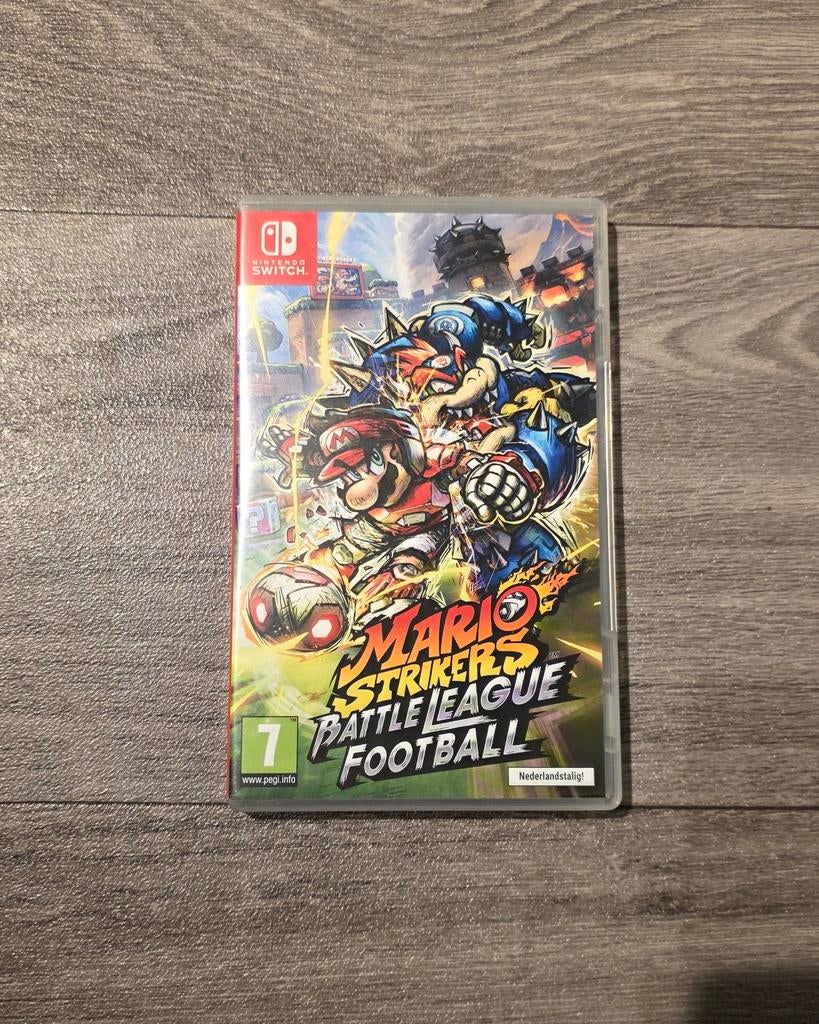 Mario strikers switch spel, Ophalen of Verzenden, Zo goed als nieuw, 3 spelers of meer, Sport