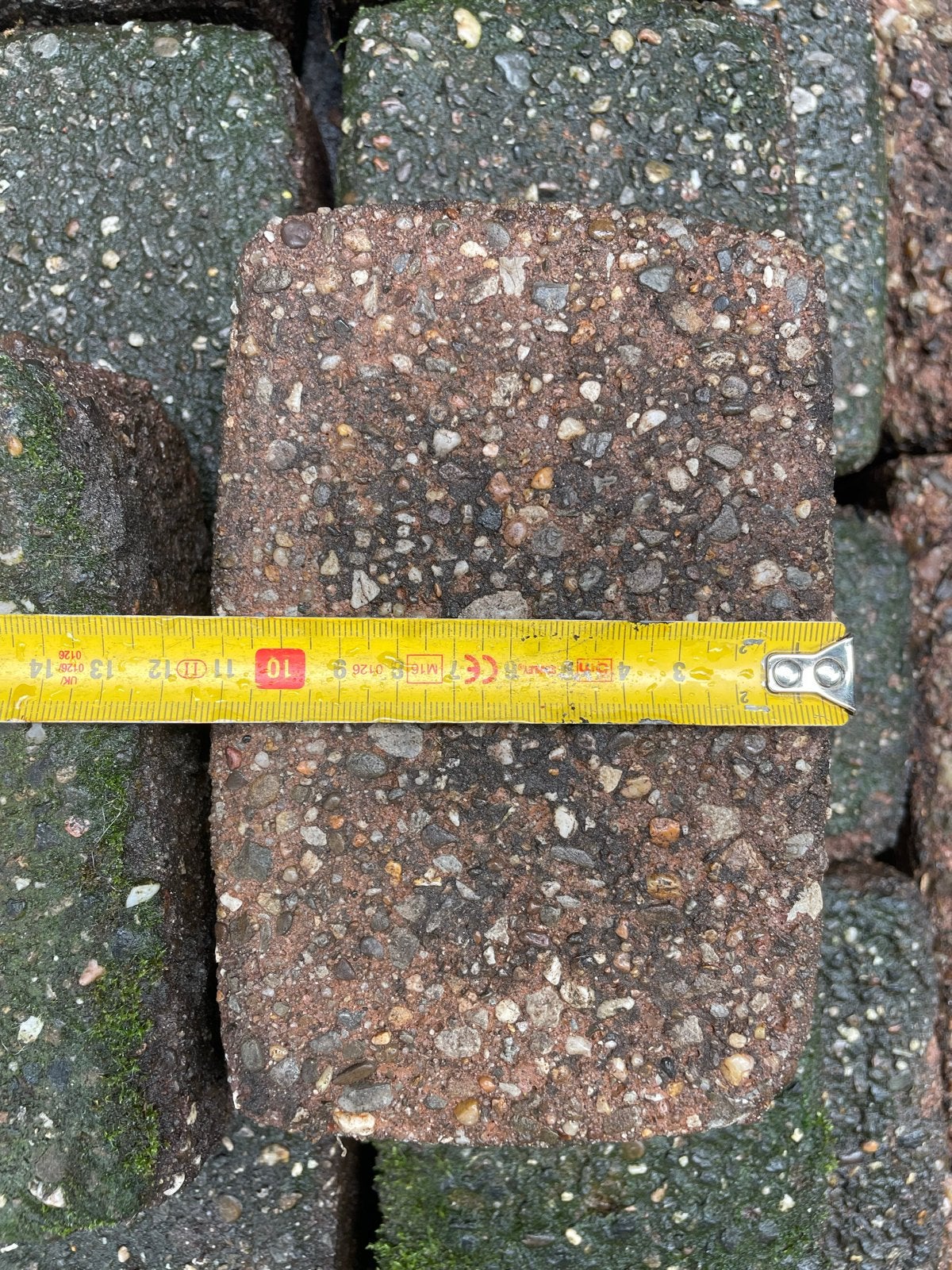 Gratis betonklinkers en tuintegels 4 m2 - halve pallet, Ophalen, Gebruikt, Klinkers, Minder dan 5 m²