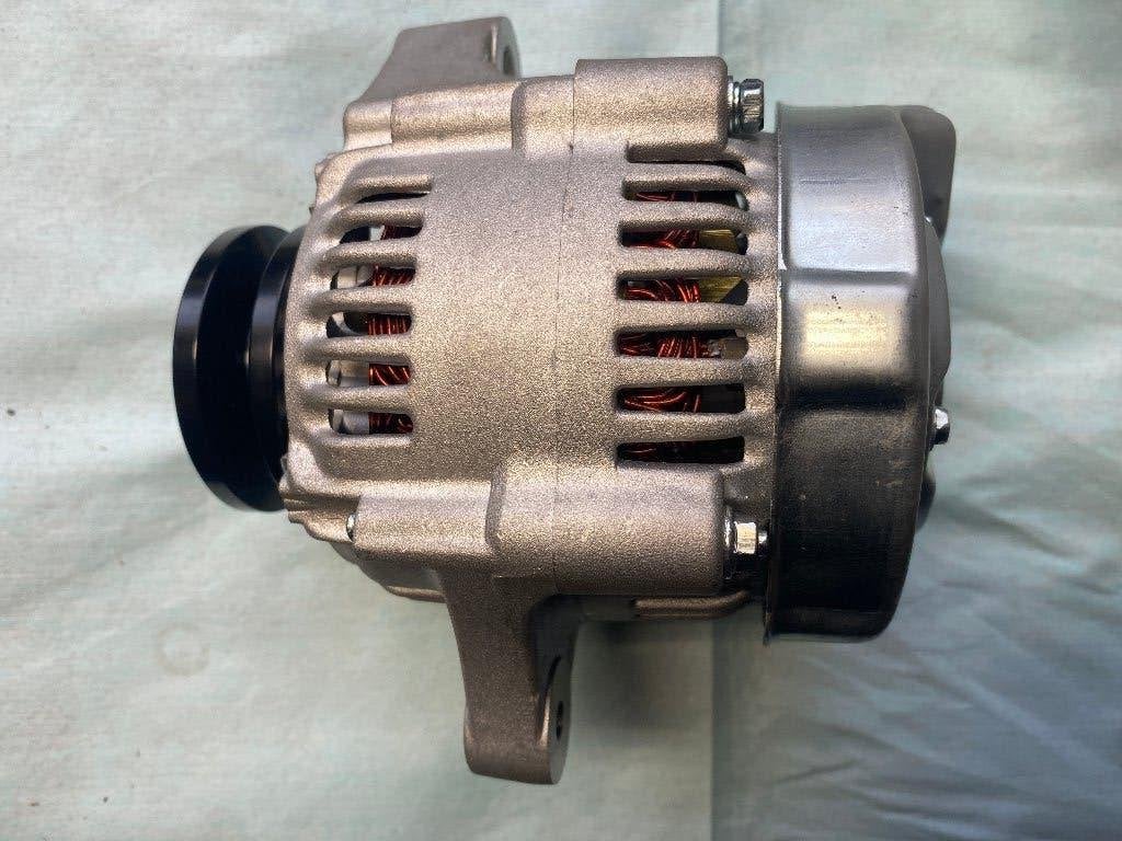 Triumph TR3 - TR4A Alternator en Spanings regelaars, Ophalen of Verzenden, Gebruikt, Triumph