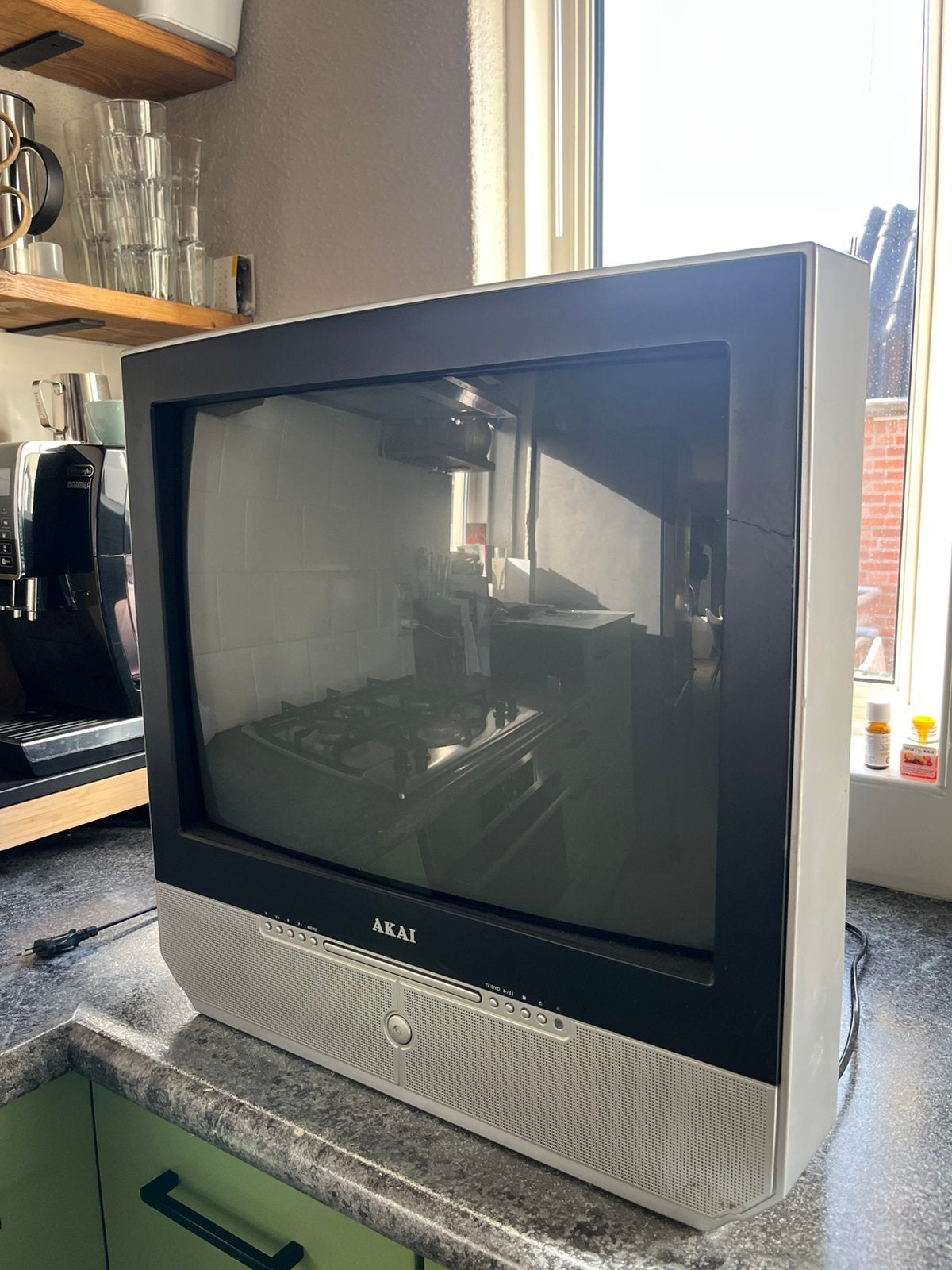 Akai CRT | Beeldbuis televisie  | ingebouwde DVD speler, Audio, Tv en Foto, Ophalen, Zo goed als nieuw, 50 Hz, Overige merken