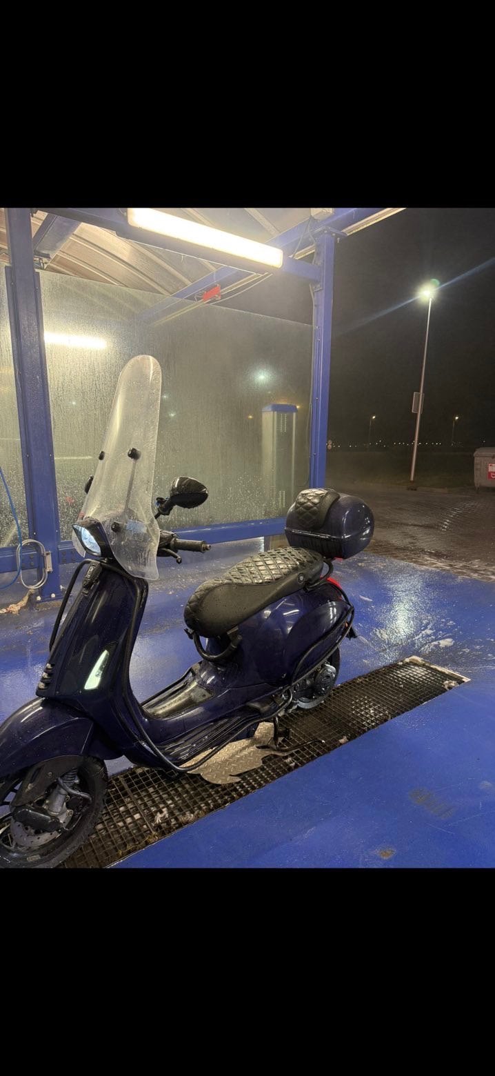 Vespa sprint full option, Fietsen en Brommers, Ophalen, Zo goed als nieuw, Benzine, Vespa