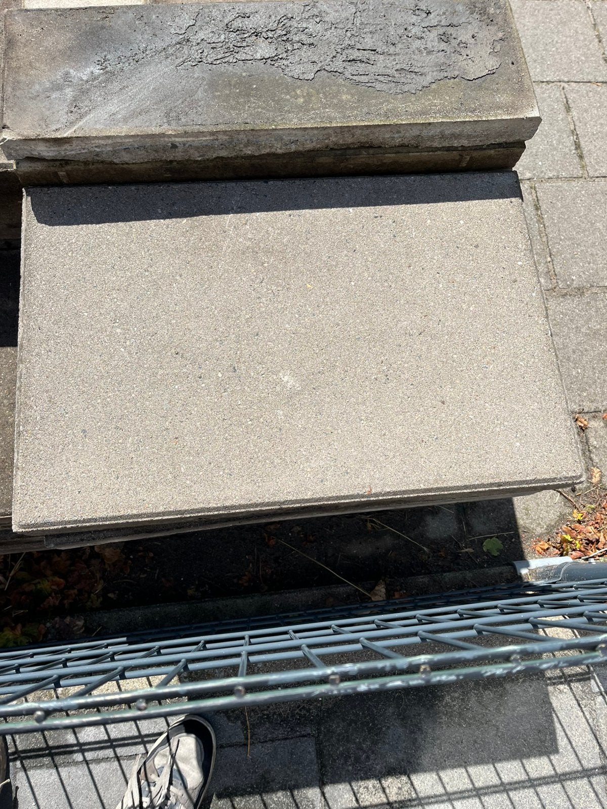 Beton tegels grijs 40x60, Doe-het-zelf en Verbouw, Tegels, Ophalen, Zo goed als nieuw, 10 m² of meer, Vloertegels
