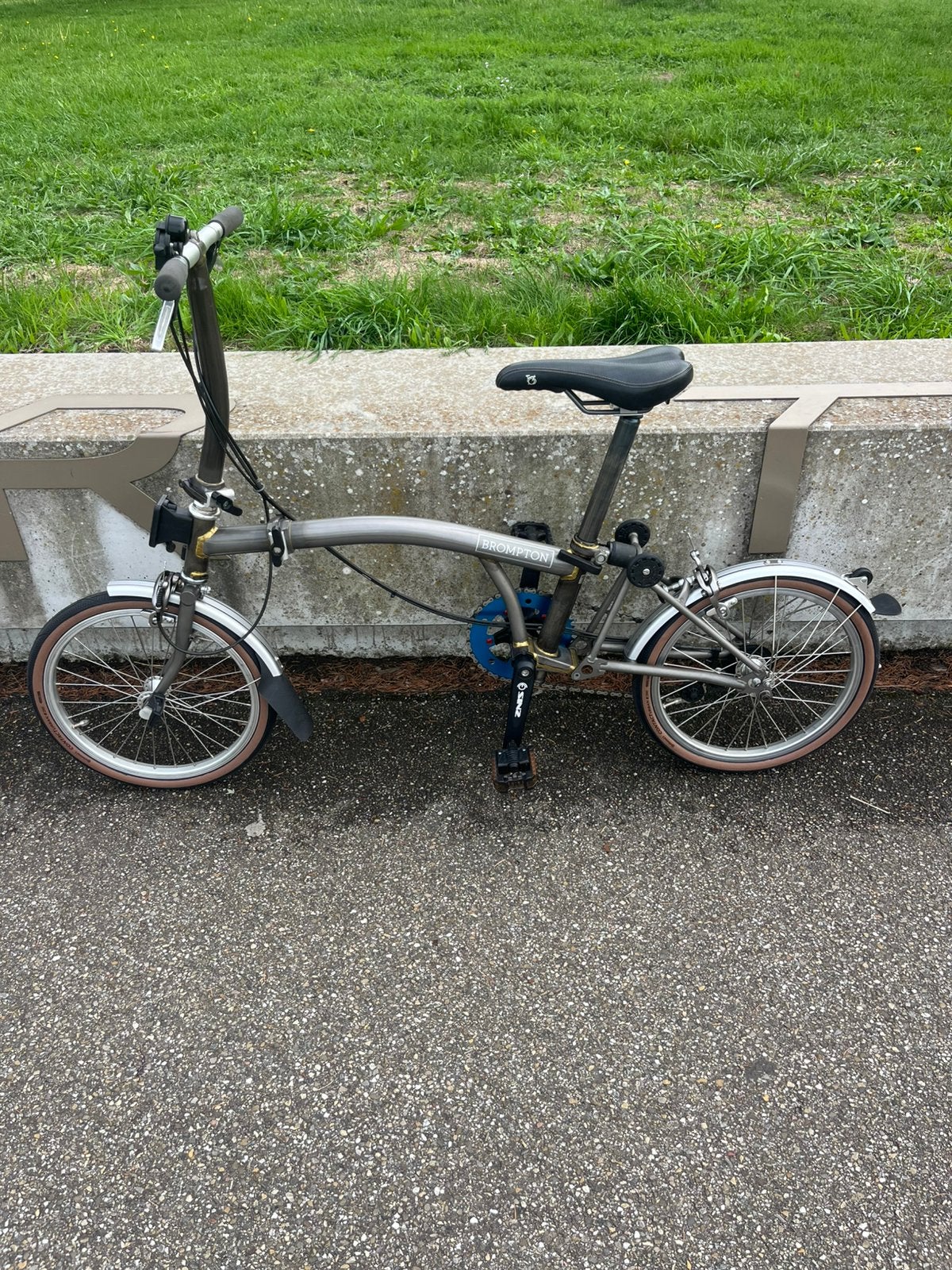 Foto 14 van Titanium Brompton S2L-X 9,4 KG Customised voor klein persoon