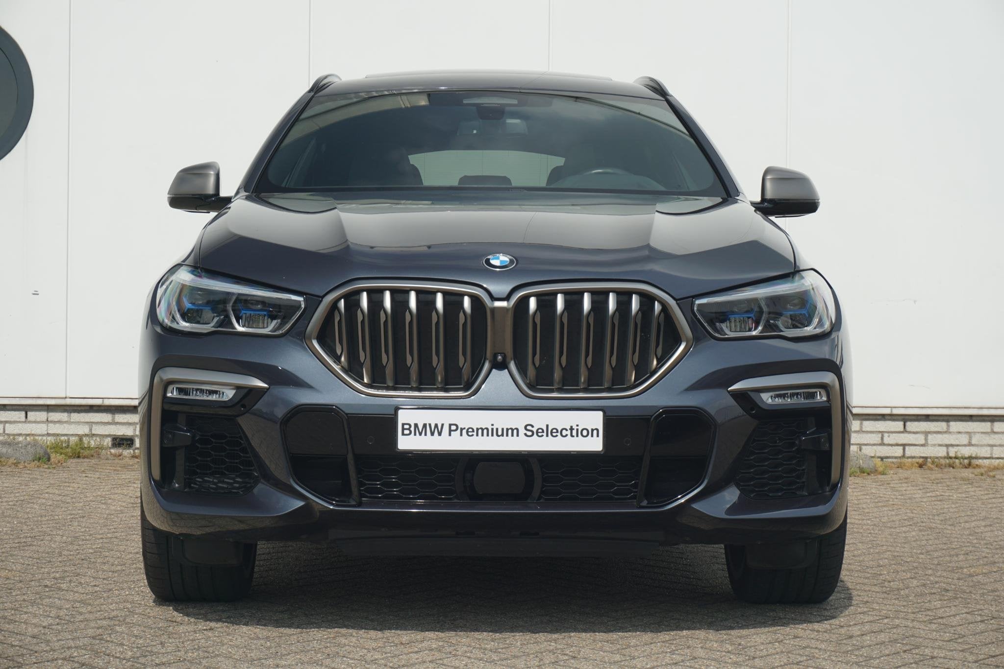BMW X6 M50i xDrive High Executive | M Sport | Trekhaak | Sto, Automaat, Stof, Gebruikt, 2210 kg
