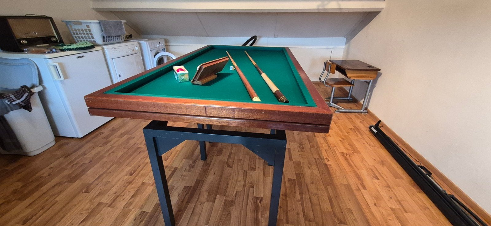 Homan Biljarttafel met keu's, scorebord en onderstel, Ophalen, Gebruikt, Biljarttafel