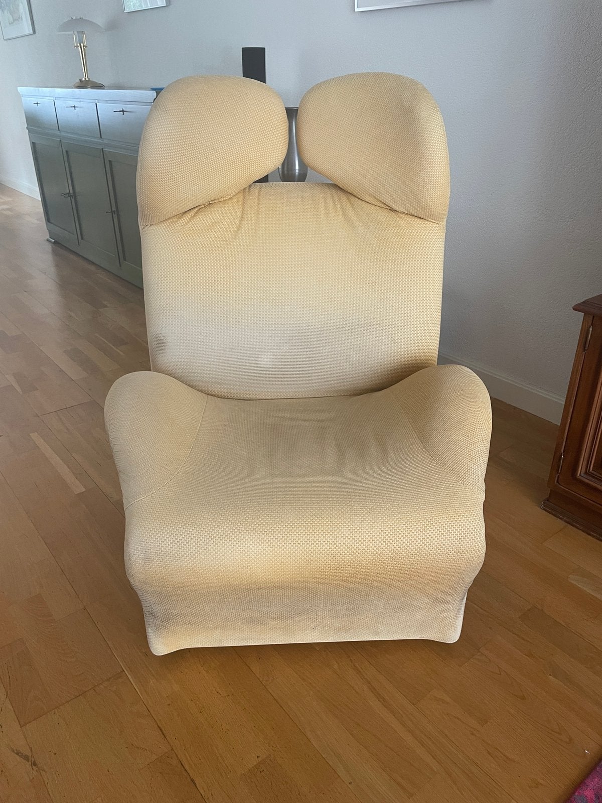 Cassina Wink fauteuil, Huis en Inrichting, Fauteuils, Ophalen, 75 tot 100 cm, Zo goed als nieuw, 75 tot 100 cm