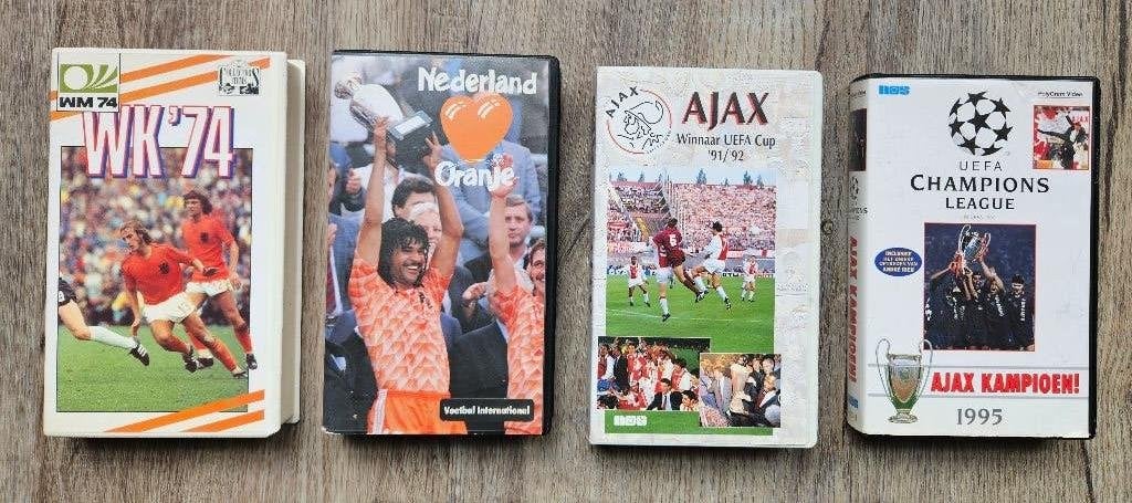 Videobanden Ajax en Nederlands elftal, Ophalen of Verzenden, Gebruikt, Ajax, Overige typen
