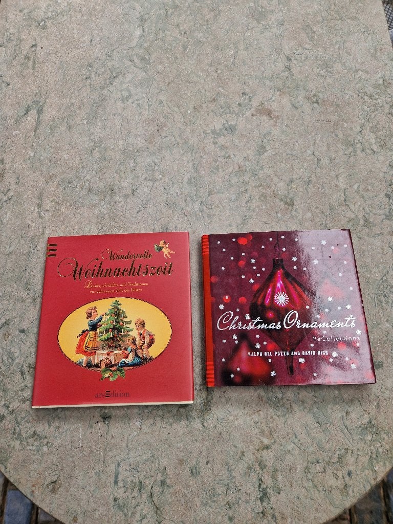 2 kerstboekjes Duits en Engels, Ophalen of Verzenden