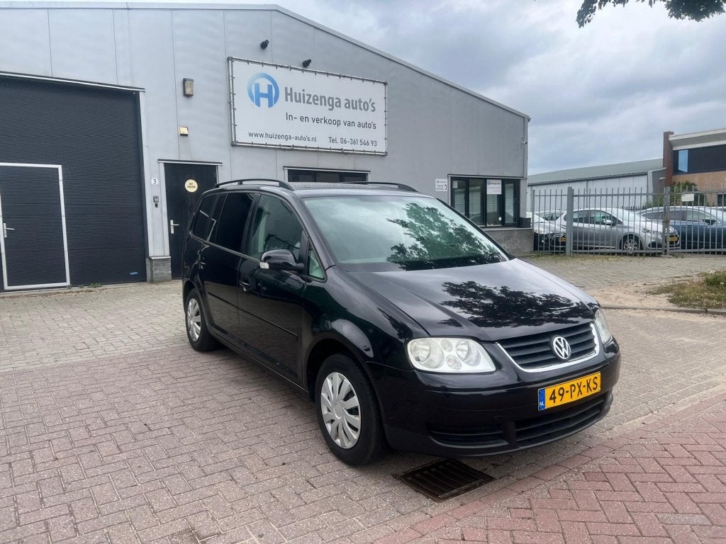 Volkswagen Touran 2.0-16V FSI Trendline| CLIMA| APK:26-2-202, Auto's, 13 km/l, Stof, Gebruikt, Zwart