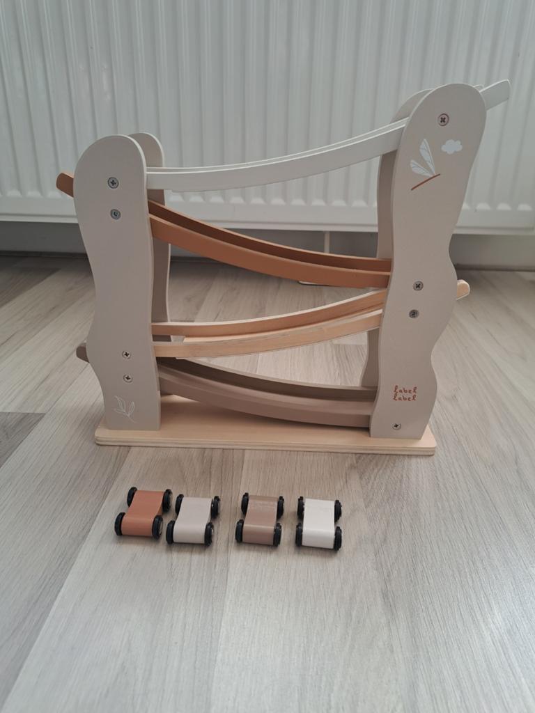 Houten autobaan en stapeltoren van Label label, Kinderen en Baby's, Speelgoed | Houten speelgoed, Ophalen, Zo goed als nieuw, Overige typen