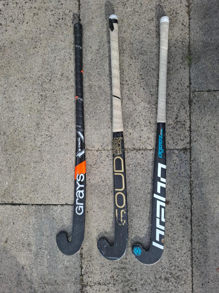 3x hockeystick: Zaalstick 33'', 2x Veldstick 34", Sport en Fitness, Hockey, Ophalen, Gebruikt, Stick