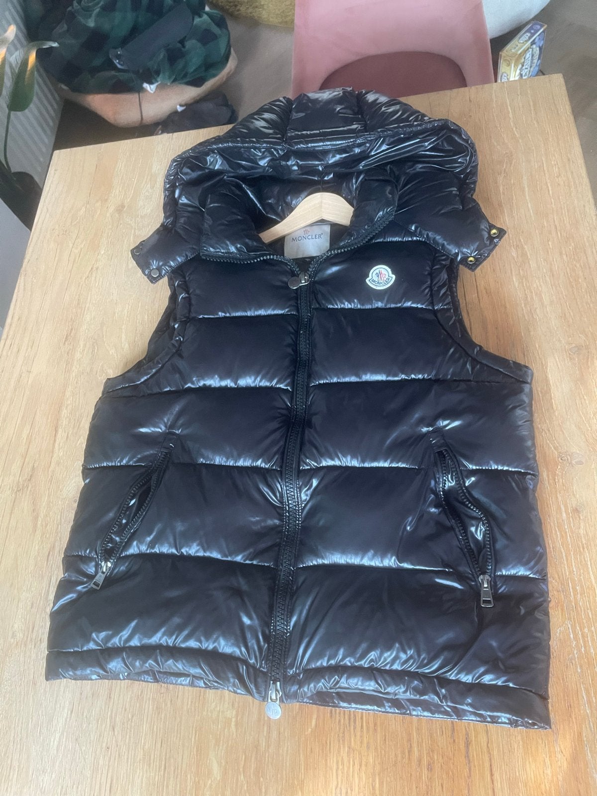 Moncler bodywarmer - Zwart - Maat 38/40 (M), Ophalen of Verzenden, Zo goed als nieuw, Maat 38/40 (M), Zwart