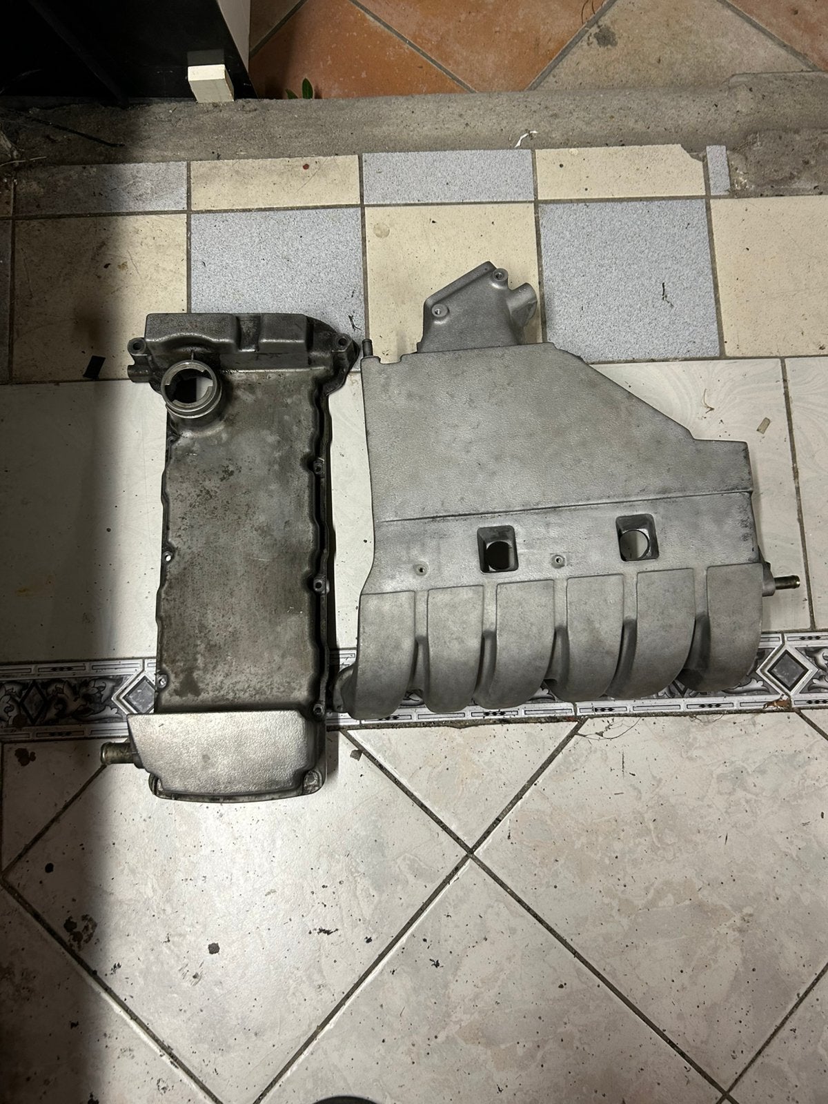 VR6 inlaat en kleppendeksel, Auto-onderdelen, Ophalen of Verzenden