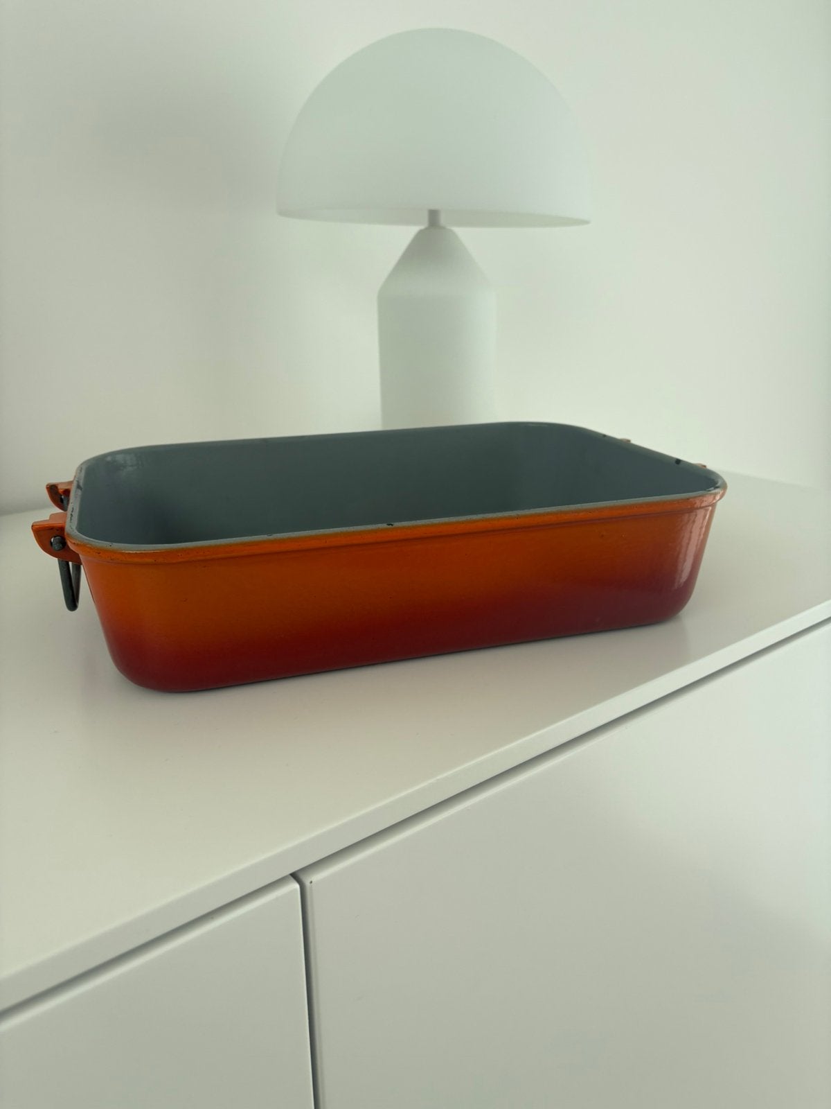 Oranje grote ovenschaal / braadslede van gietijzer, Huis en Inrichting, Keuken | Potten en Pannen, Ophalen of Verzenden, Zo goed als nieuw