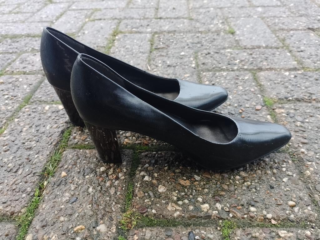 Leuke zwarte puntschoenen, merk Marco Tozzi (maat 41), Kleding | Dames, Schoenen, Pumps, Zwart, Marco Tozzi, Ophalen of Verzenden