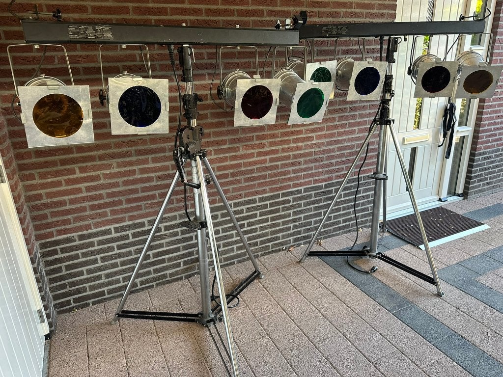 2X Botex Pro Bar T4 DMX dimmerbar met 8 Showtec Par 56, Ophalen, Gebruikt, Licht