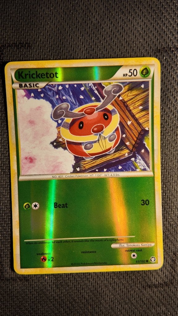 Kricketot 65 HS—Triumphant | Pokemon kaart, Ophalen, Losse kaart, Foil