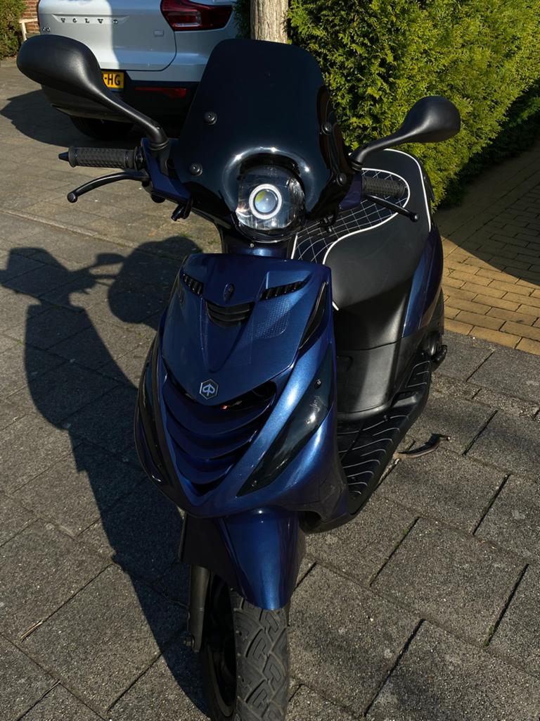 Piaggio zip 50 cc 4 takt Brom, Ophalen, Maximaal 45 km/u, Zip, Zo goed als nieuw