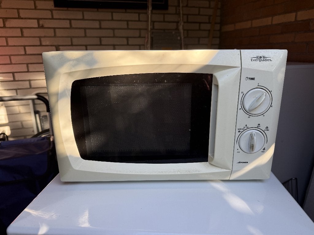 Magnetron, Witgoed en Apparatuur, Magnetrons, Ophalen, Minder dan 45 cm, Vrijstaand, Magnetron