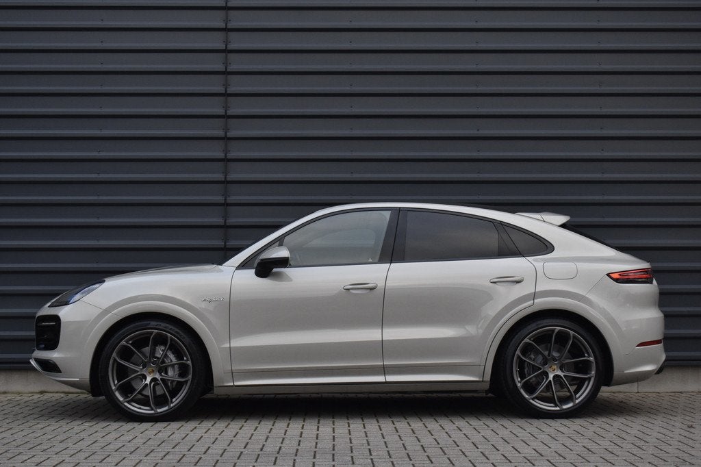 Porsche Cayenne Coupé 3.0 E-Hybrid 462pk Lightweight Sport, Auto's, Porsche, Automaat, Cayenne, 14 kWh, Gebruikt