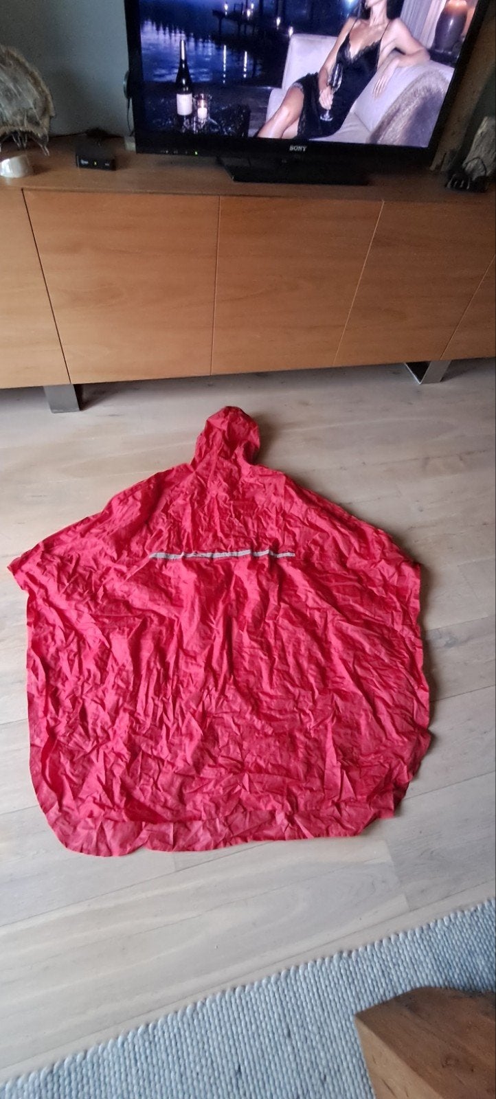 Rode regenponcho - One Size Fits All, Ophalen of Verzenden