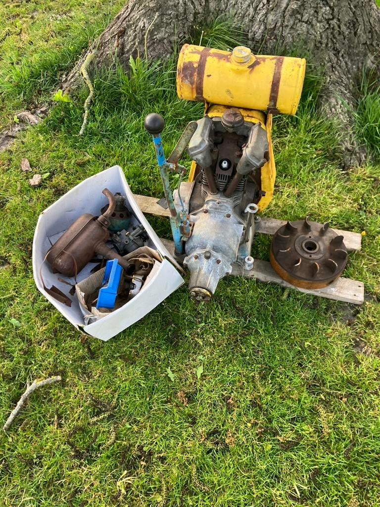 Bernard W610 motor     Loop of sloop, Ophalen, Gebruikt, Benzinemotor, 1800 rpm of meer