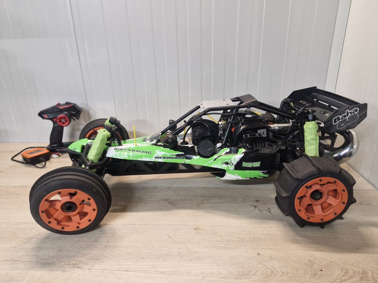 baja 5b 29cc, Hobby en Vrije tijd, Modelbouw | Radiografisch | Auto's, Benzine, Auto offroad, Ophalen of Verzenden, Zo goed als nieuw