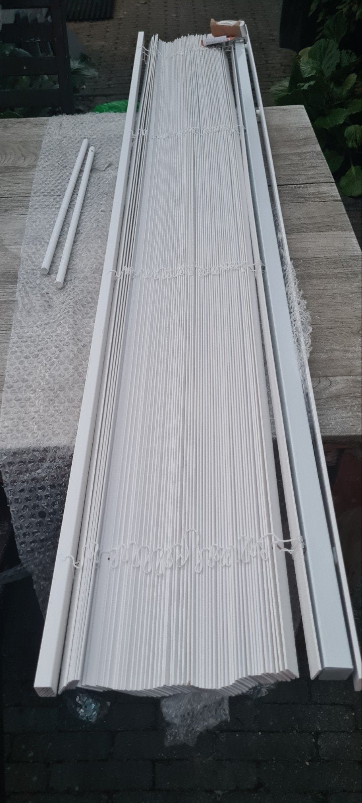 Witte houten jaloezie 167x160/165 cm, 2,5 cm lamellen, Ophalen, Jaloezie, Wit, Hout