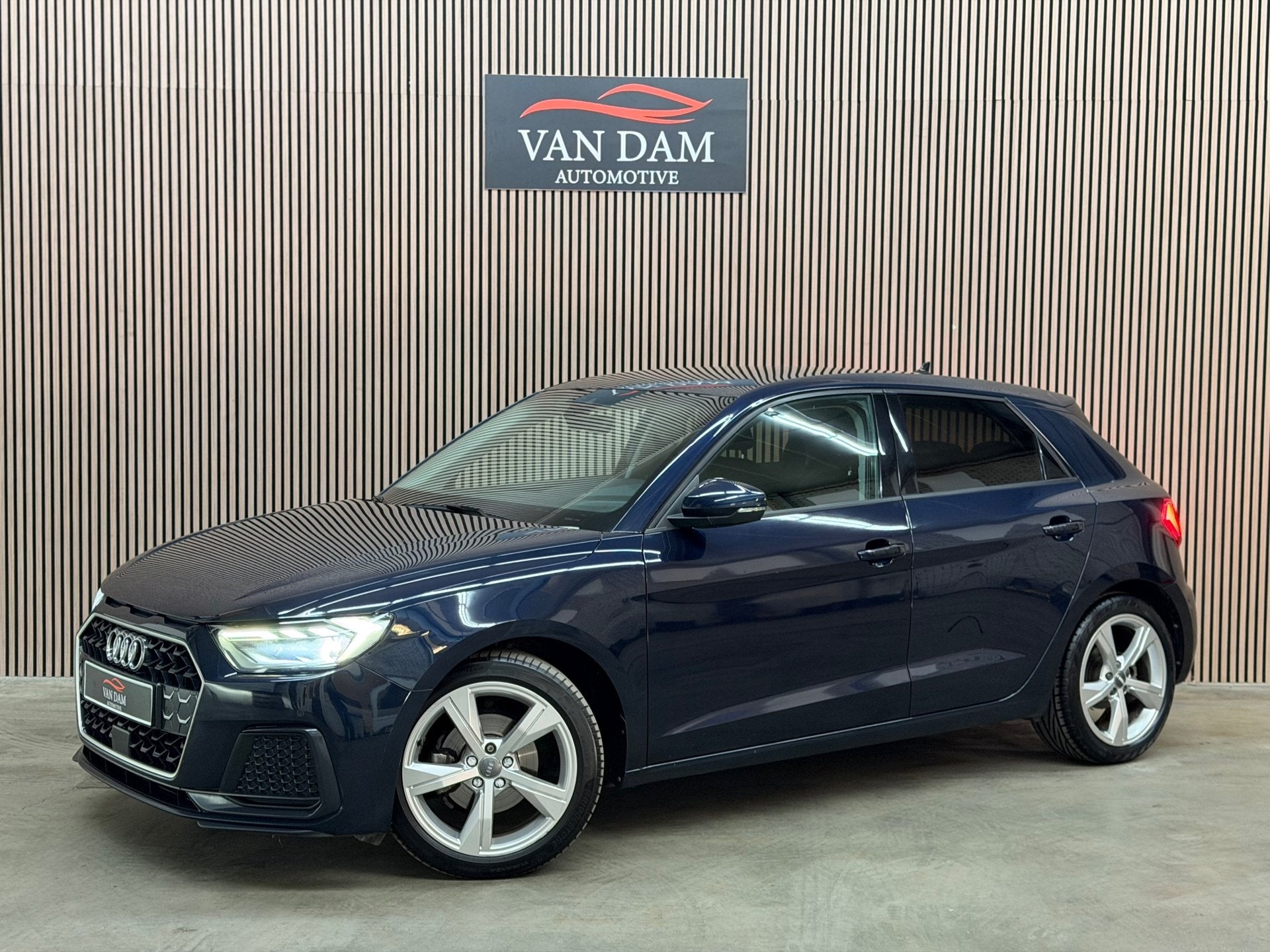 Audi A1 Sportback 35 TFSI S-Line 2019 AUTOMAAT LED NAVI CAME, Auto's, Stof, 4 cilinders, 150 pk, Blauw